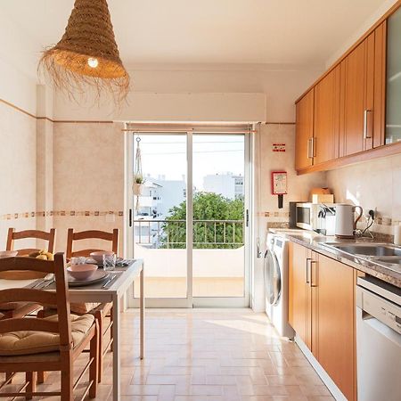 Seajay'S Apartment ลากอส ภายนอก รูปภาพ