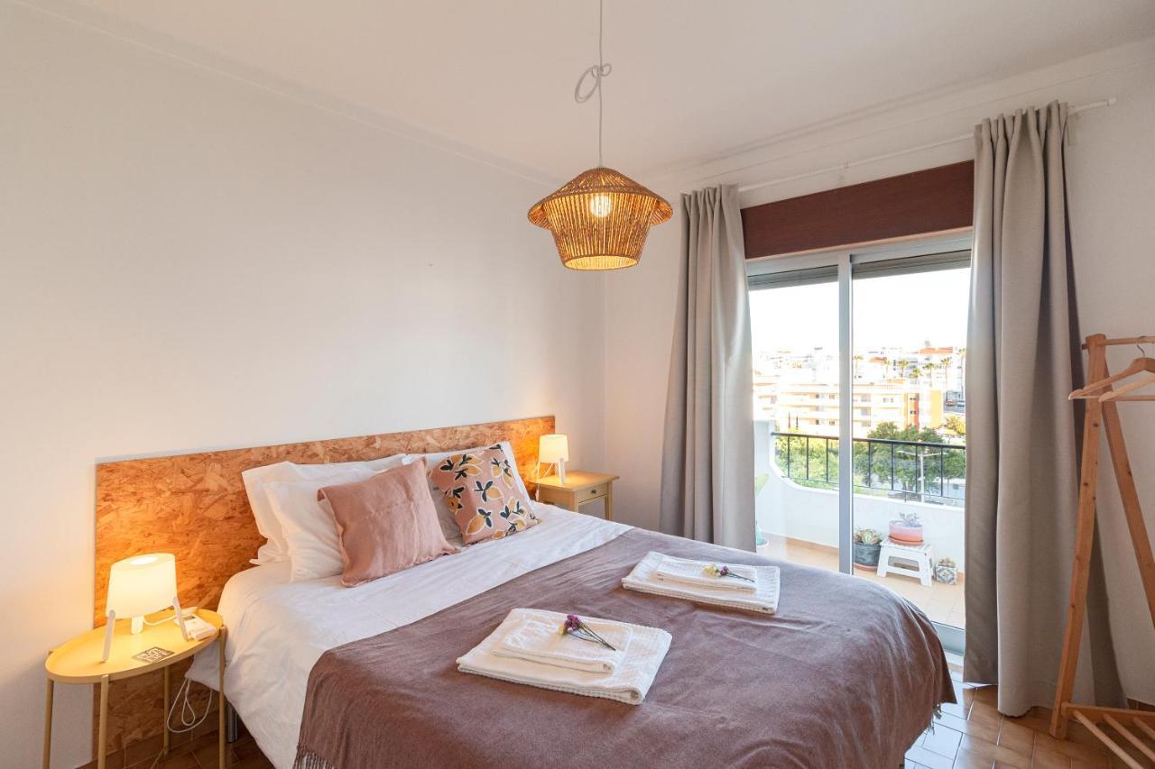 Seajay'S Apartment ลากอส ภายนอก รูปภาพ