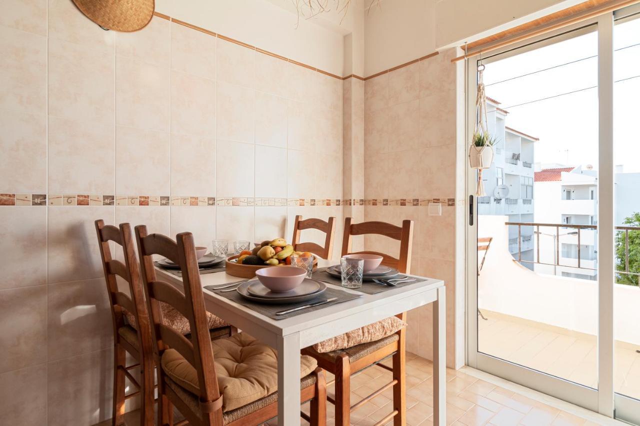 Seajay'S Apartment ลากอส ภายนอก รูปภาพ